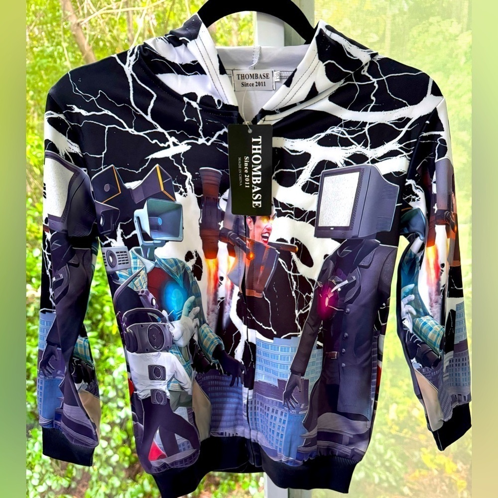 NWT Thombase Toilet Boys Titan Speaker Man kids hoodie w/pockets and zip‎ front.